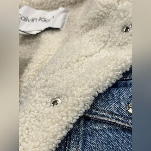 Calvin Klein Trucker Jacket in Casper Blue NWT - Picture 6 of 11